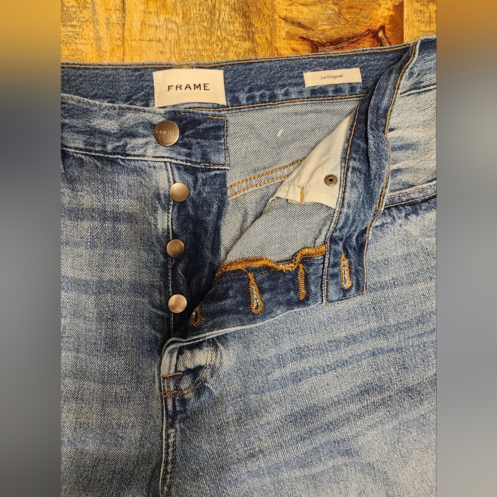 FRAME Le Original Straight Leg Jean in Glacier Destruct Size 32 - Picture 4 of 6